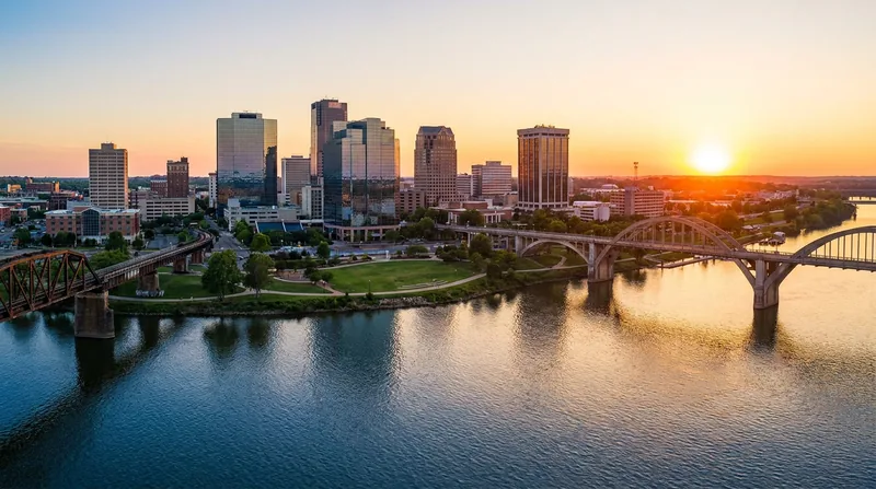 Little Rock skyline representing Arkansas business opportunities